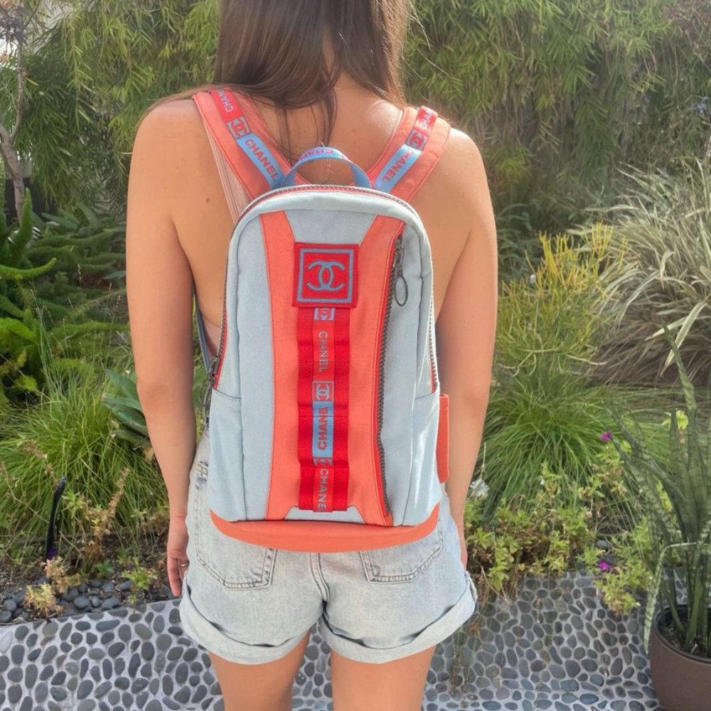 CHANEL Vintage 2002 Sport Blue & Coral Canvas Backpack - Picture 2 of 13